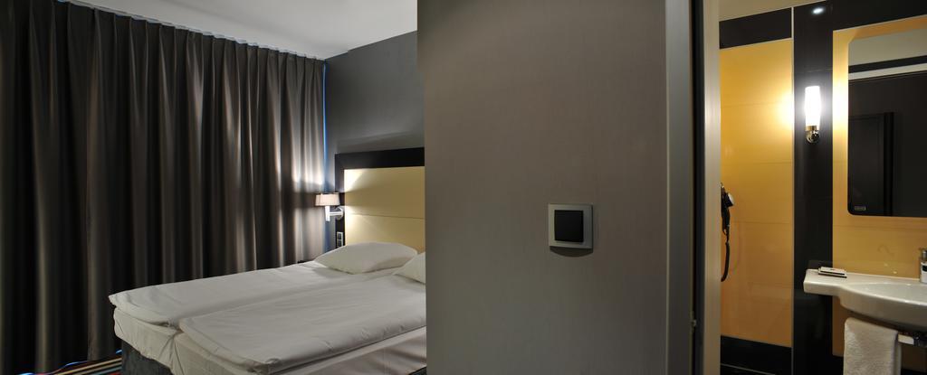 Silver Hotel & Gokart Center شتشيتسين المظهر الخارجي الصورة