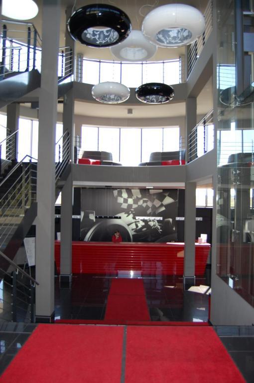 Silver Hotel & Gokart Center شتشيتسين المظهر الخارجي الصورة