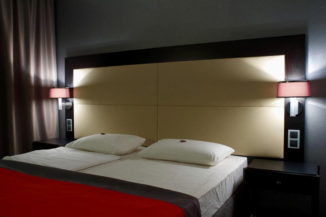 Silver Hotel & Gokart Center شتشيتسين الغرفة الصورة